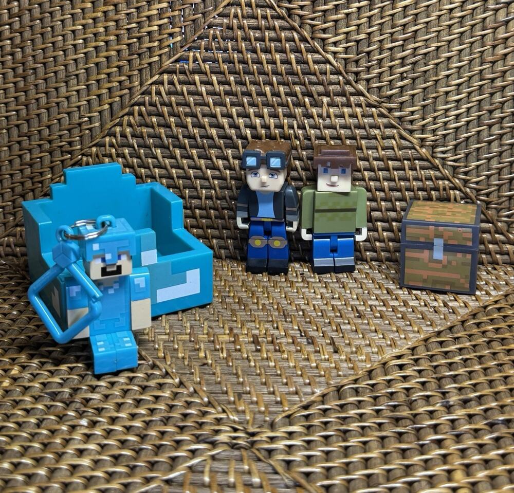 Tube Heroes Dan TDM 2015 Guide Keychain Minecraft YouTube Action Figure 2.75”